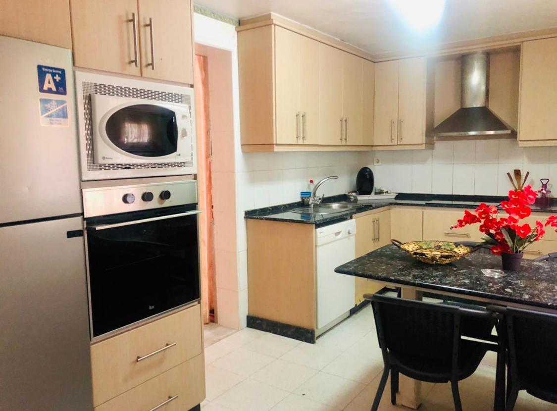Gran Casa Con Terraza A 3 Min Playa Con Wifi - Rodeada De Servicios Ροκέτας ντε Μαρ Εξωτερικό φωτογραφία